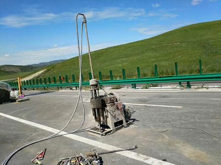 丰宁公路地基基础注浆加固